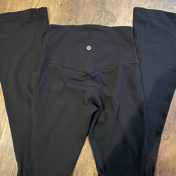Lululemon Black Align High Rise Mini Flare Leggings - Picture 1 of 3